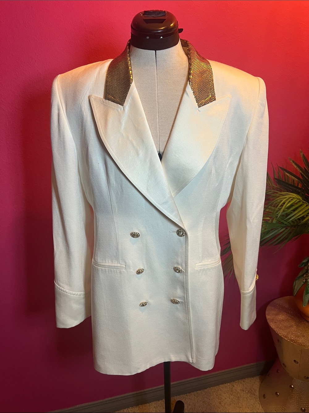 Vintage White Double-Breasted Blazer with Gold Metallic Collar